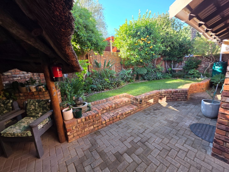 3 Bedroom Property for Sale in Langenhovenpark Free State
